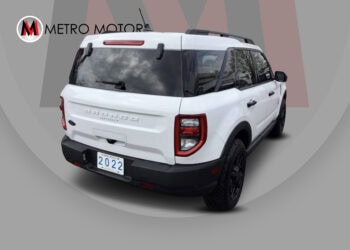 All-wheel drive 2022 Ford Bronco Sport Big Bend with sunroof, heated seats, large infotainment scree.